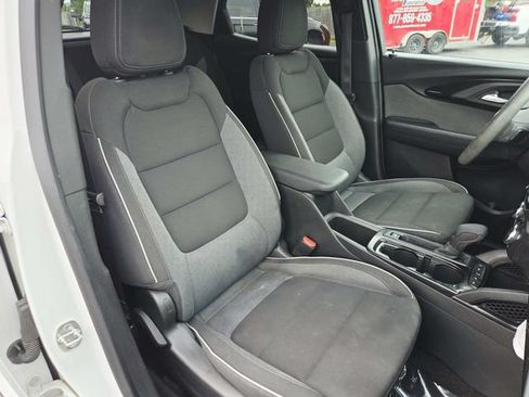 Used 2023 Chevrolet TrailBlazer LT w/ Convenience Package AWD/4WD image 12