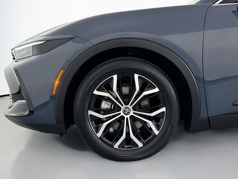 Used 2026 Toyota Crown Limited image 10