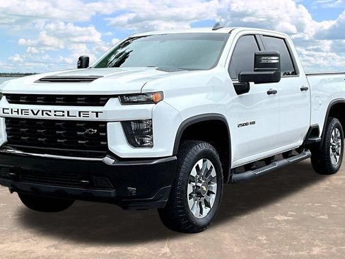Used 2023 Chevrolet Silverado 2500 Custom w/ Custom Value Package AWD/4WD image 4