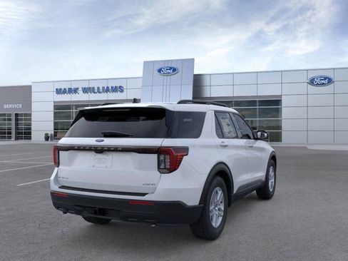 New 2026 Ford Explorer Active image 8