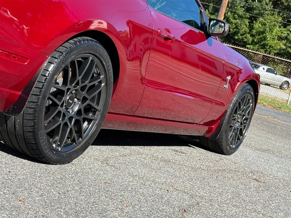 Used 2014 Ford Mustang Shelby GT500 w/ Equipment Group 821A RWD image 35