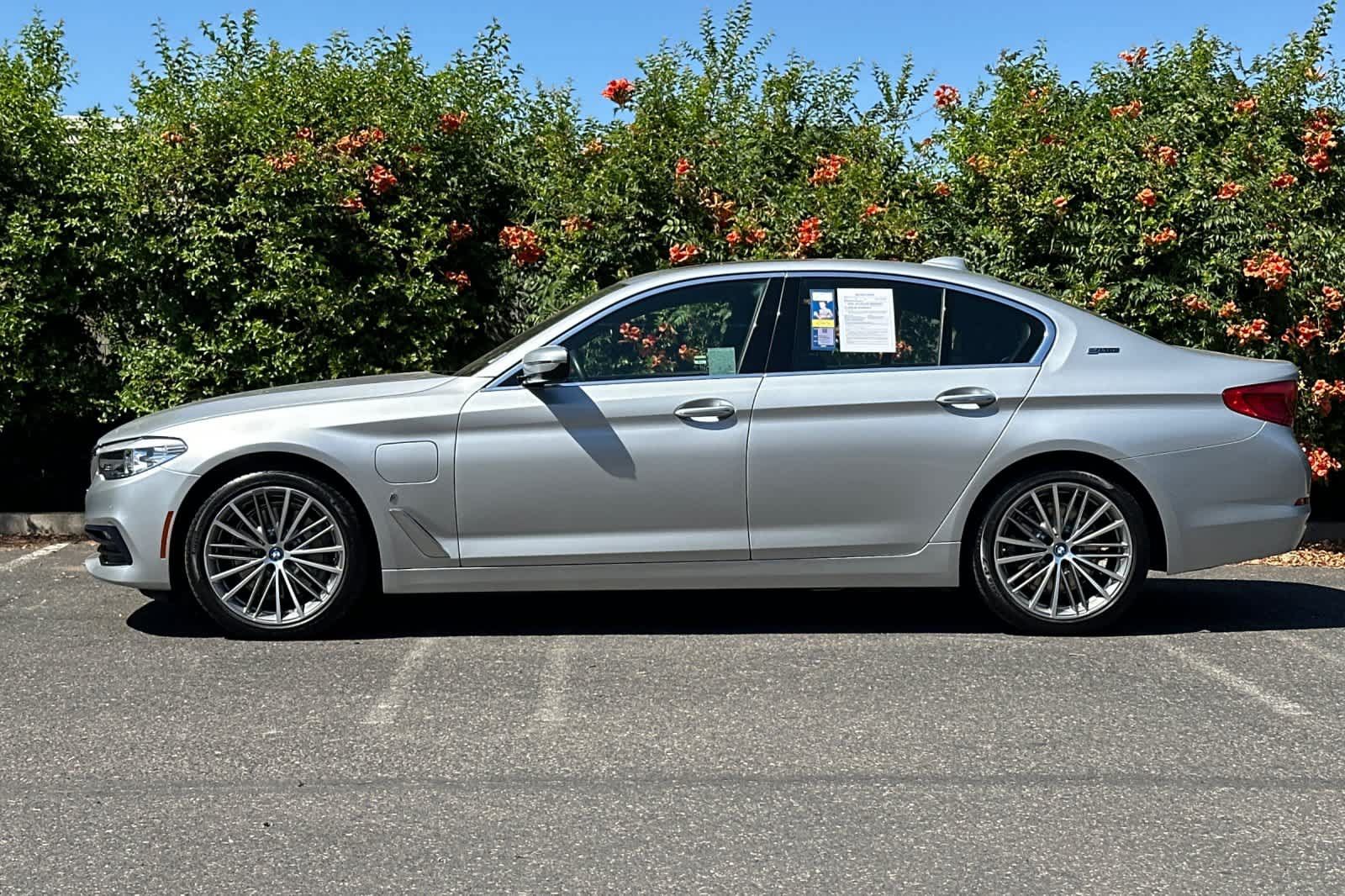 Used 2018 BMW 530e RWD image 6