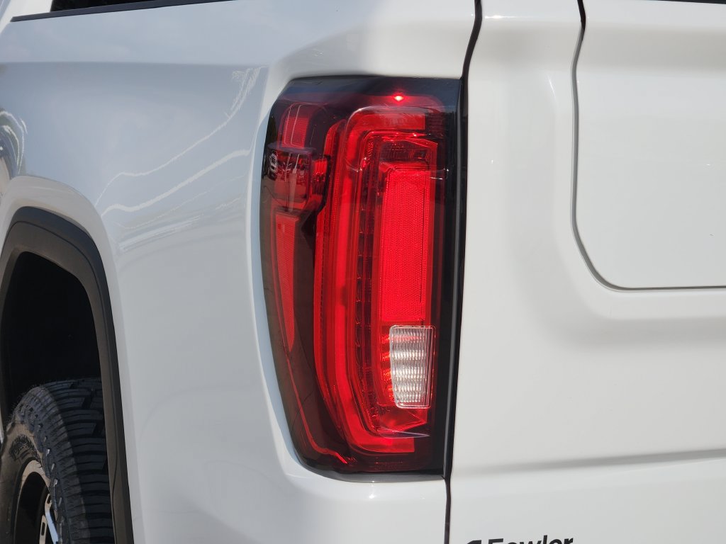 Used 2020 GMC Sierra 1500 AT4 w/ AT4 Premium Package AWD/4WD image 15