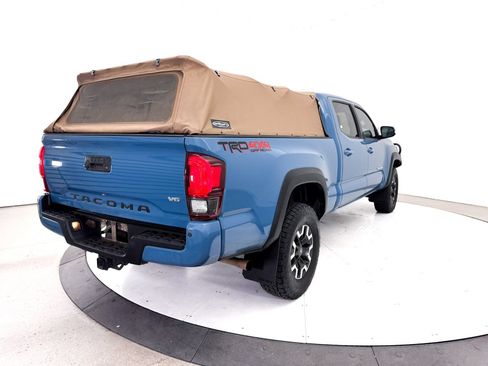 Used 2019 Toyota Tacoma TRD Off-Road w/ Technology Package AWD/4WD image 15