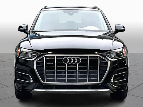 Used 2023 Audi Q5 2.0T Premium w/ Convenience Package image 3