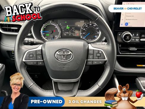 Used 2025 Toyota Highlander XLE AWD/4WD image 18