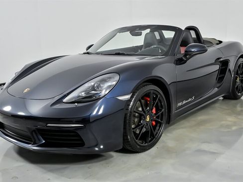 Used 2018 Porsche 718 Boxster S RWD image 5