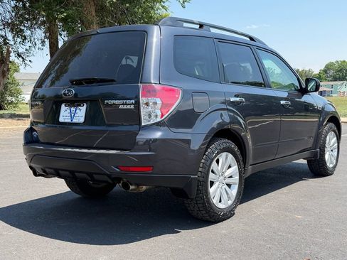 Used 2013 Subaru Forester 2.5X Premium w/ Popular Pkg 1 AWD/4WD image 4