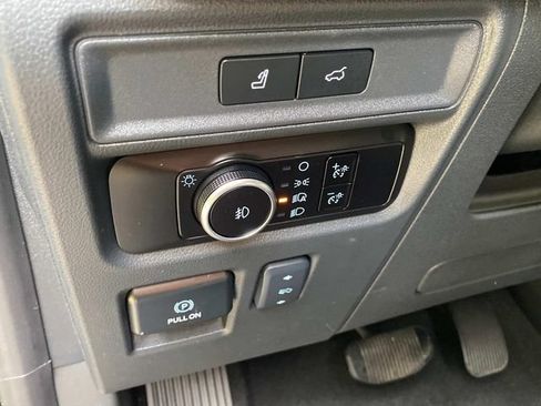 Used 2023 Ford Expedition Limited RWD image 16