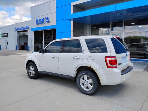 Used 2012 Ford Escape XLS AWD/4WD image 10