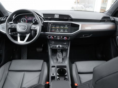 Certified 2025 Audi Q3 2.0T Premium w/ Convenience Package image 8