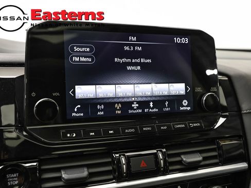 Used 2025 Nissan Pathfinder SL w/ SL Premium Package AWD/4WD image 18