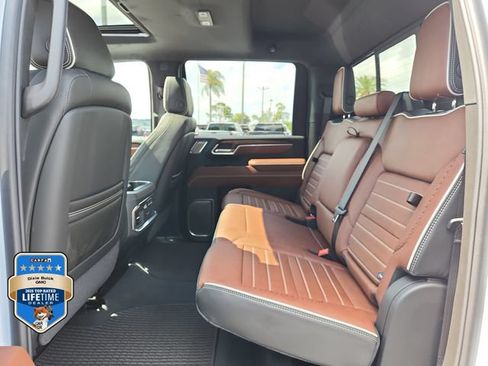 New 2026 GMC Sierra 2500 Denali Ultimate AWD/4WD image 8