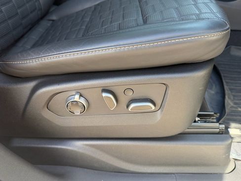 Used 2023 Cadillac Escalade Sport Platinum w/ LPO, ONYX Package image 14