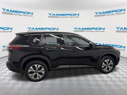 Used 2023 Nissan Rogue SV w/ SV Premium B Package image 6