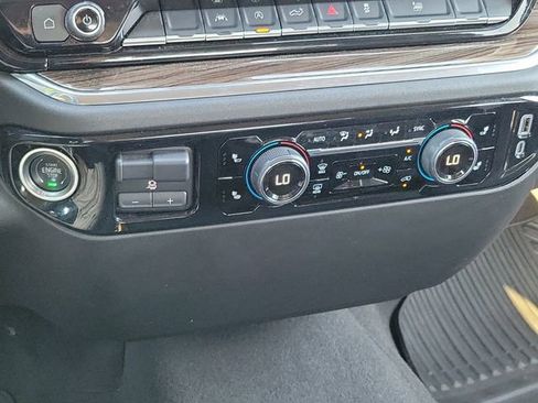 Certified 2025 Chevrolet Silverado 1500 LT image 26