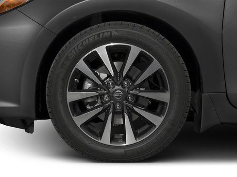 Used 2017 Nissan Altima 2.5 SL w/ Moonroof Package FWD image 14