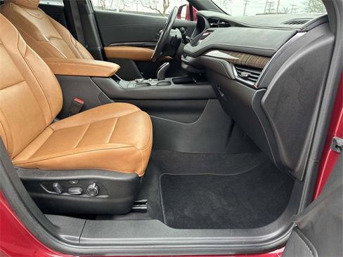 Used 2020 Cadillac XT4 Premium Luxury image 21