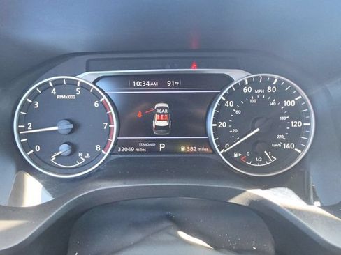 Used 2025 Nissan Rogue SV FWD image 13