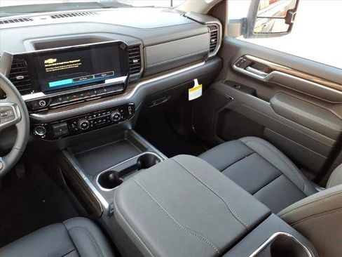 New 2026 Chevrolet Silverado 2500 LT w/ Trail Boss Package image 15