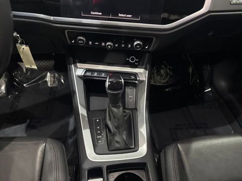 Used 2022 Audi Q3 2.0T Premium AWD/4WD image 18