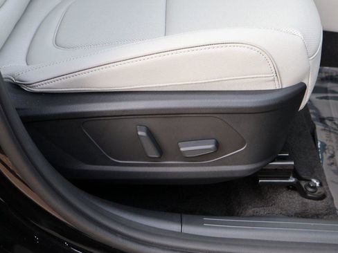 New 2026 Hyundai Tucson Limited image 11