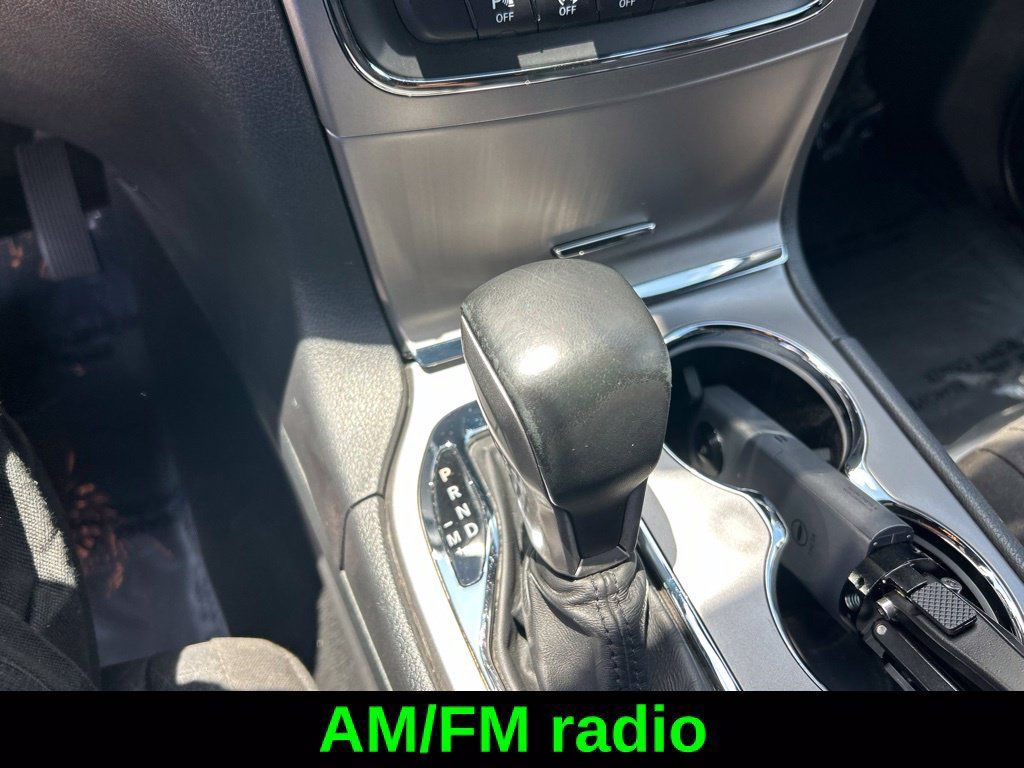 Certified 2019 Jeep Grand Cherokee Laredo RWD image 15