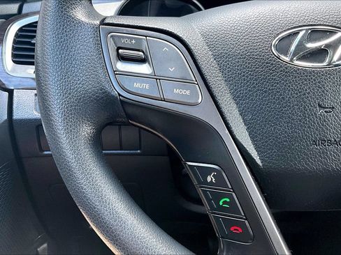 Used 2017 Hyundai Santa Fe Sport FWD image 12