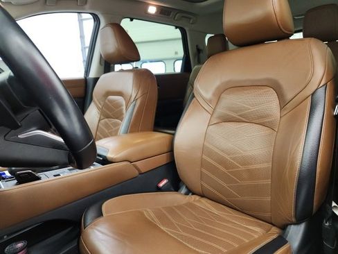 Used 2022 Nissan Pathfinder Platinum w/ Lighting Package (N93) image 14