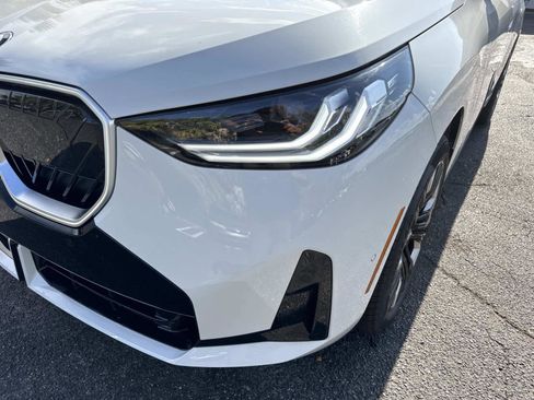 New 2026 BMW X3 xDrive30 w/ Premium Package image 9