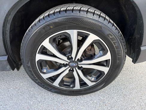 Certified 2023 Subaru Forester Limited AWD/4WD image 9