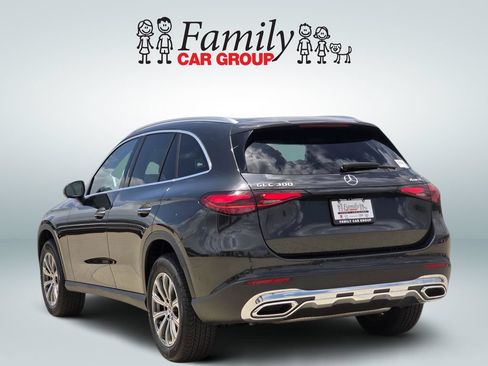 Used 2026 Mercedes-Benz GLC 300 4MATIC image 3