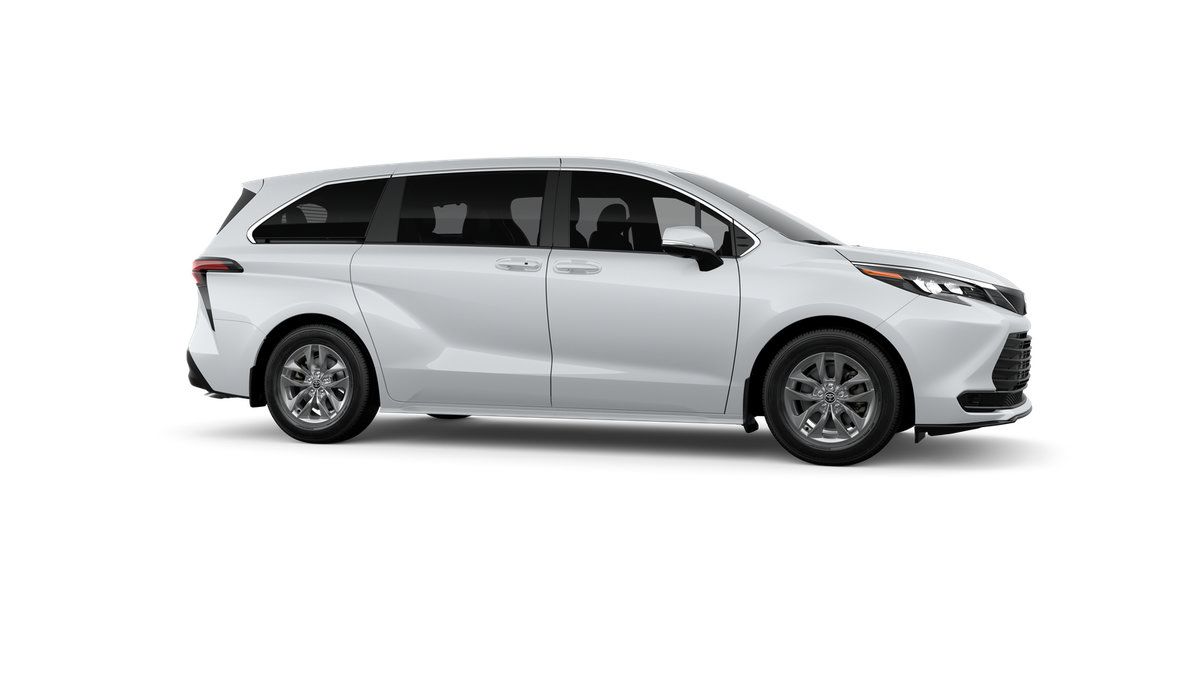 New 2026 Toyota Sienna LE FWD image 43
