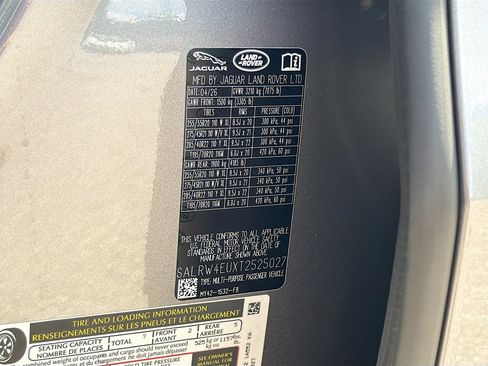 New 2026 Land Rover Discovery Limited Edition AWD/4WD image 44