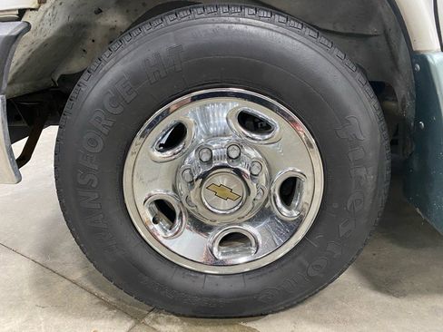 Used 2003 Chevrolet Express 3500 Extended image 10