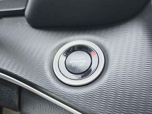 Used 2024 Jeep Grand Cherokee Altitude image 34