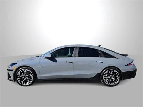 Used 2023 Hyundai Ioniq 6 SEL image 5