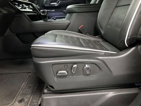 Certified 2023 GMC Sierra 1500 AT4X AWD/4WD image 23
