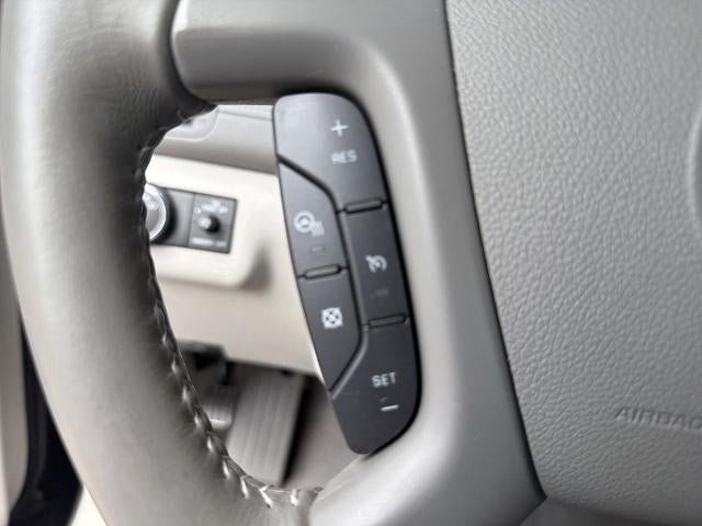 Used 2017 Buick Enclave Premium w/ Experience Buick Package FWD image 24