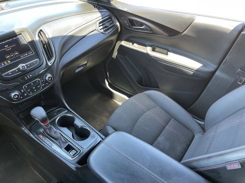 Used 2022 Chevrolet Equinox RS FWD image 17