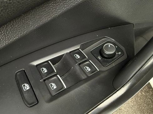 Used 2021 Volkswagen Jetta S image 19