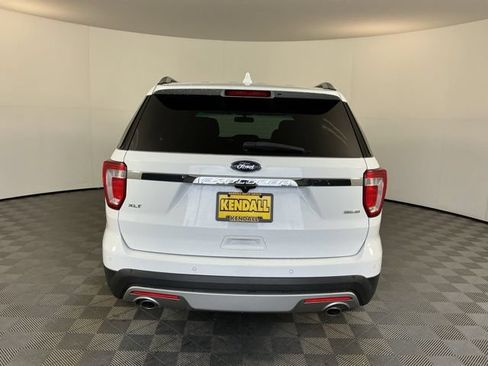 Used 2016 Ford Explorer XLT w/ Equipment Group 202A AWD/4WD image 6