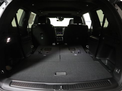 New 2025 Jeep Grand Cherokee L Altitude image 7