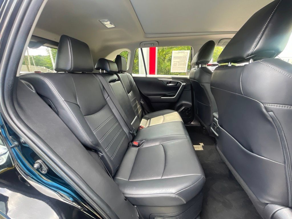 Used 2021 Toyota RAV4 Limited AWD/4WD image 24