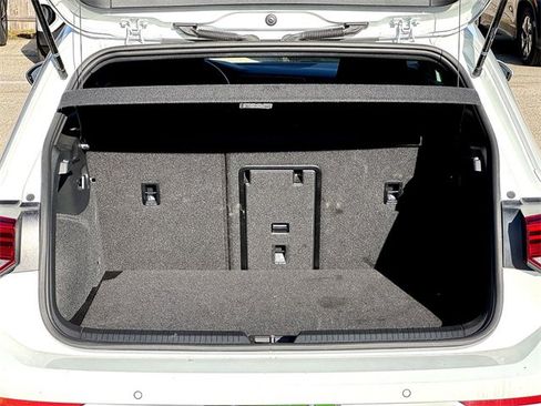 Used 2024 Volkswagen GTI S image 10