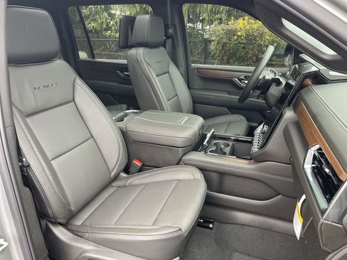 New 2026 GMC Yukon XL Denali w/ Denali Reserve Package AWD/4WD image 29