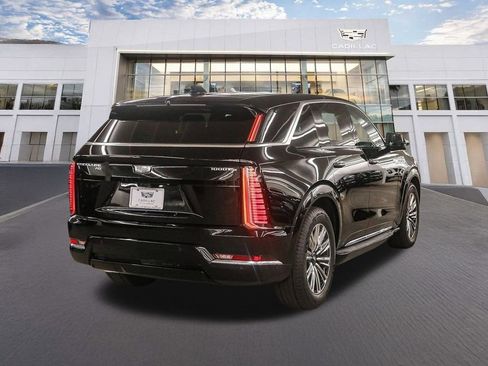 Used 2026 Cadillac Escalade IQ Luxury 1 image 4