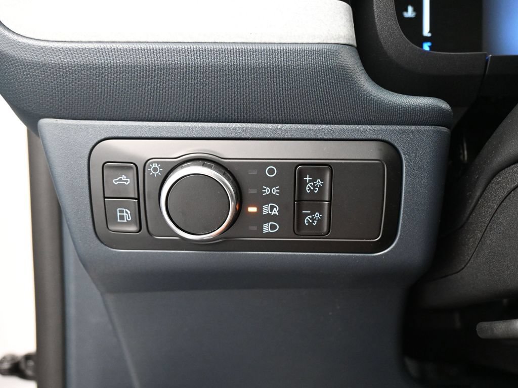 Used 2025 Ford Maverick XLT FWD image 13