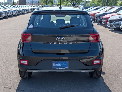Certified 2026 Hyundai Venue SEL FWD image 6