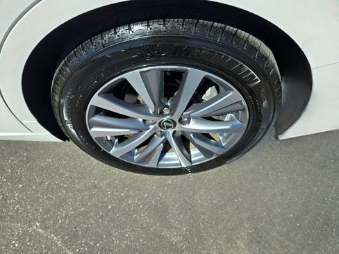 Used 2019 Lexus ES 350 350 w/ Premium Package image 15